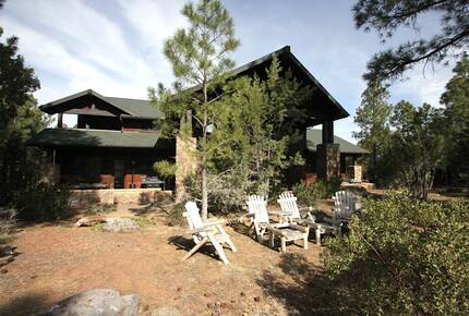 Retreat at Whispering Pines Luxe Cabin - Show Low, Arizona