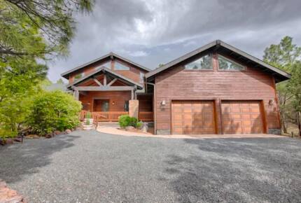 Retreat at Whispering Pines Luxe Cabin - Show Low, Arizona