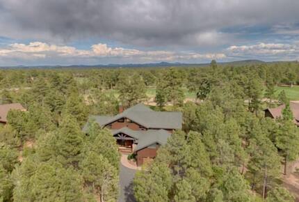 Retreat at Whispering Pines Luxe Cabin - Show Low, Arizona