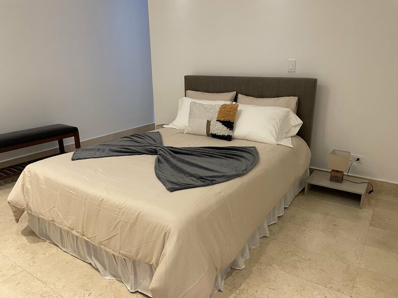 Yoo Panama 27A - Panama City, Panama