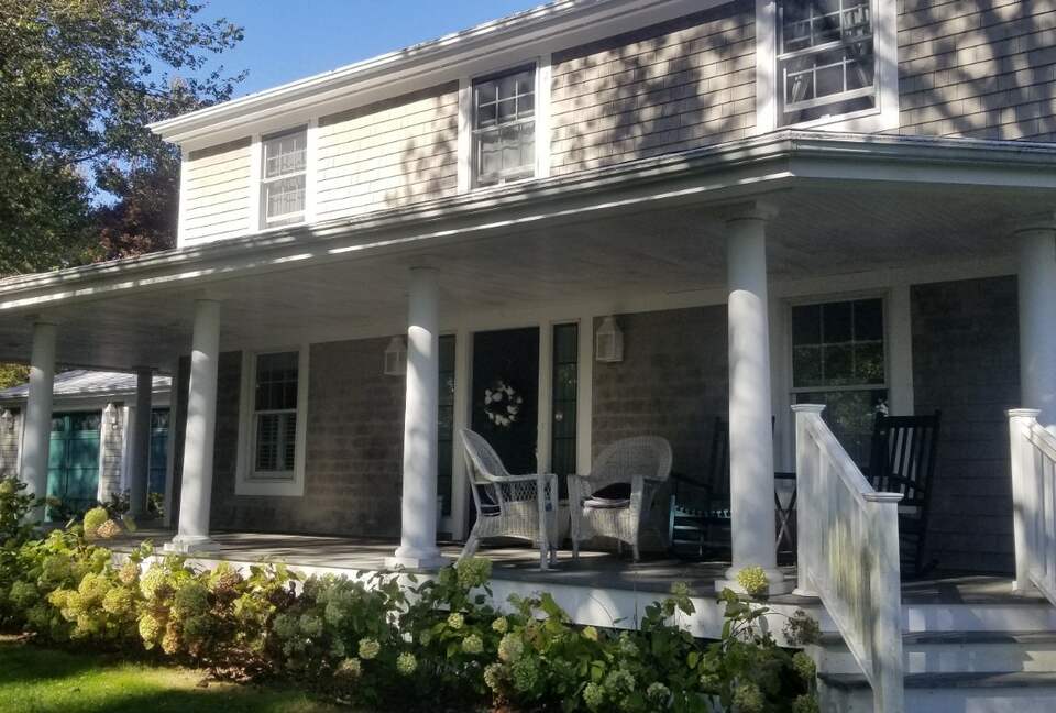 Home Exchange in Jamestown, RI, charming cottage with water views