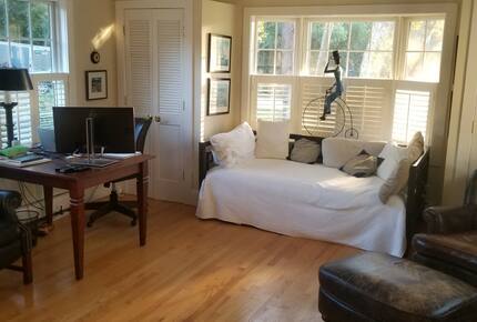 Home Exchange in Jamestown, RI, private home office