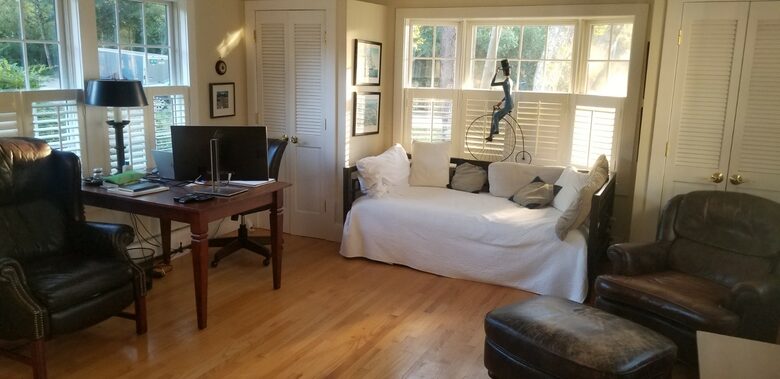 Home Exchange in Jamestown, RI, private home office