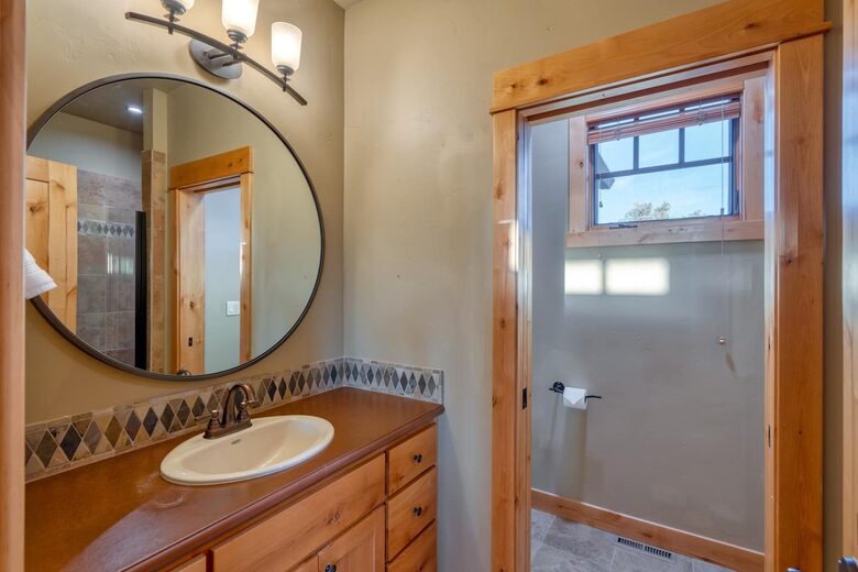 Modern Mountain Cabin at Brasada Ranch - Powell Butte, Oregon