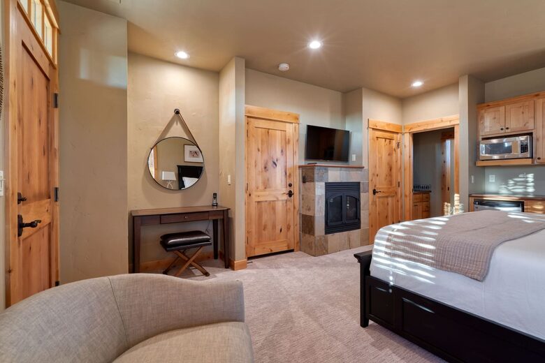 Modern Mountain Cabin at Brasada Ranch - Powell Butte, Oregon