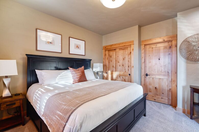 Modern Mountain Cabin at Brasada Ranch - Powell Butte, Oregon