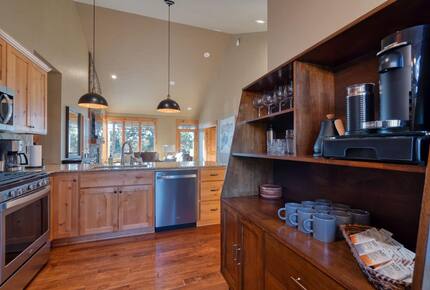 Modern Mountain Cabin at Brasada Ranch - Powell Butte, Oregon