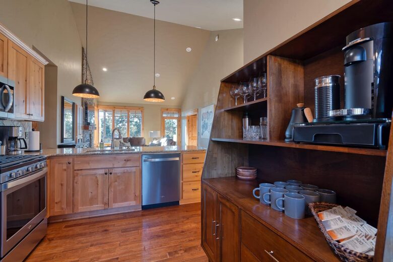 Modern Mountain Cabin at Brasada Ranch - Powell Butte, Oregon