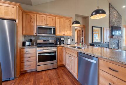 Modern Mountain Cabin at Brasada Ranch - Powell Butte, Oregon