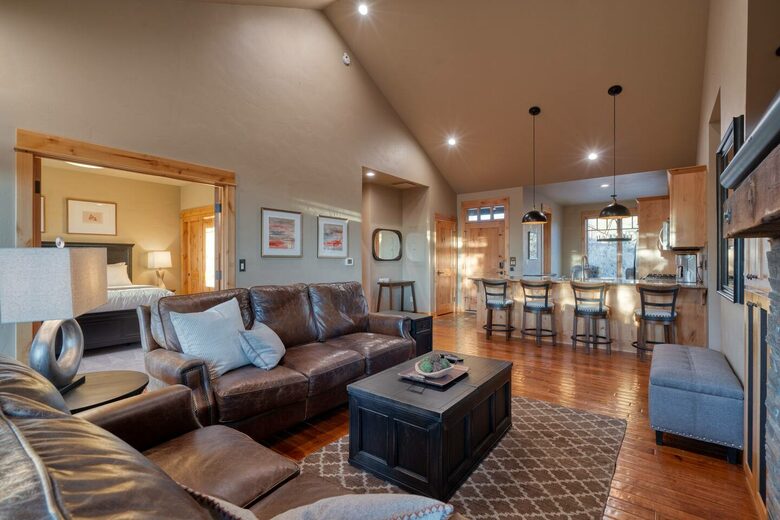 Modern Mountain Cabin at Brasada Ranch - Powell Butte, Oregon