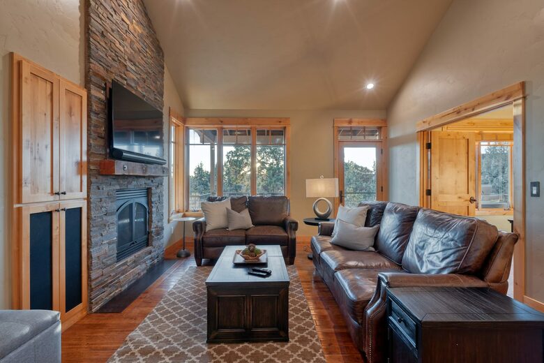 Modern Mountain Cabin at Brasada Ranch - Powell Butte, Oregon