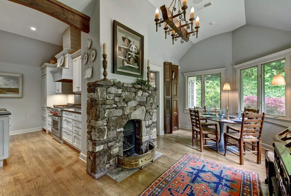 Quaint Highlands Cottage - Highlands, North Carolina