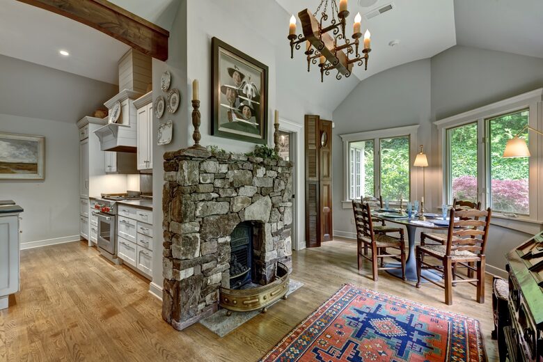 Quaint Highlands Cottage - Highlands, North Carolina