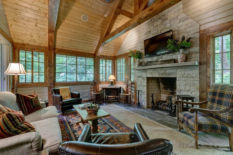 Quaint Highlands Cottage - Highlands, North Carolina