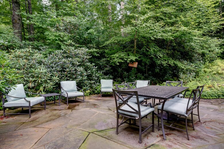 Quaint Highlands Cottage - Highlands, North Carolina