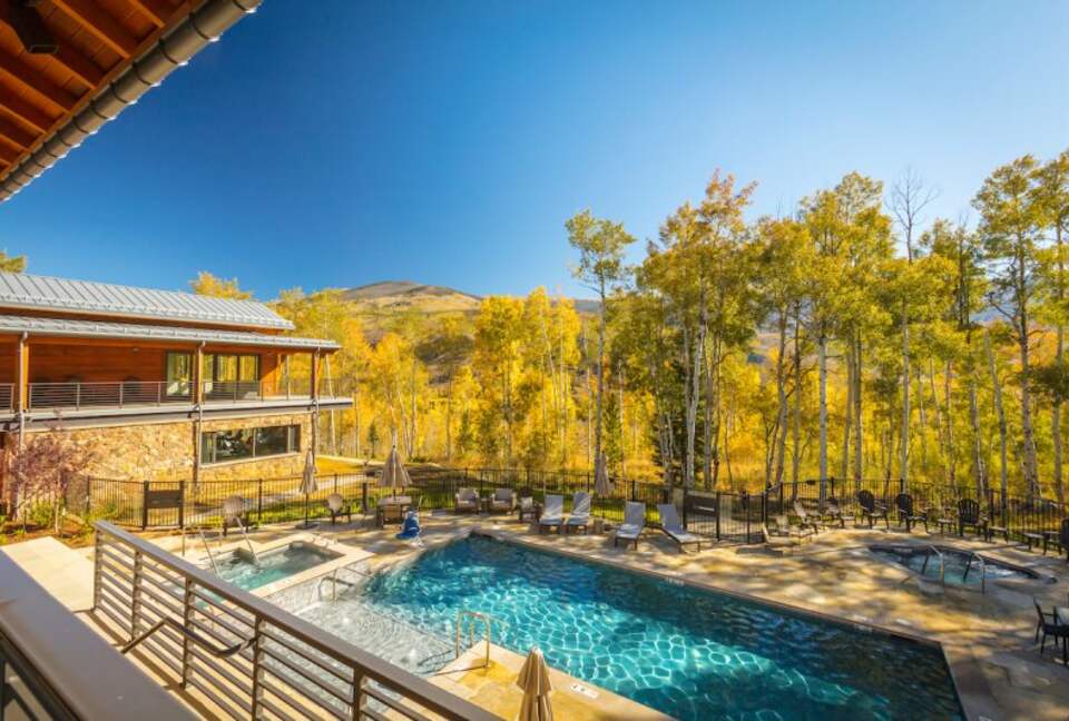 Home Exchange in Silverthorne, CO, community club house pool