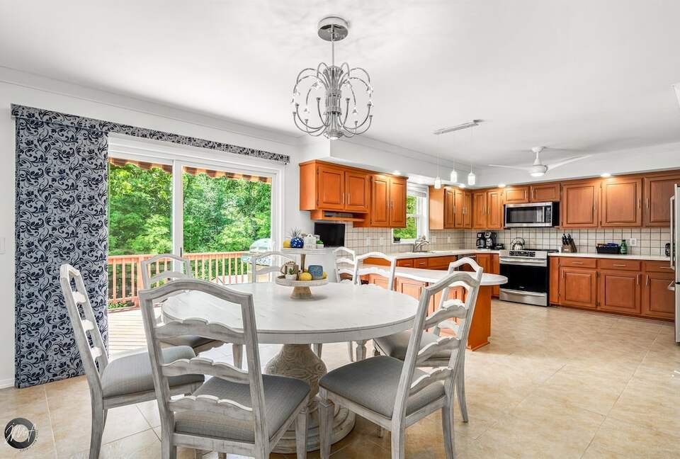 Adventure Landing - Lakefront Living & World Class Mountain Biking - Bella Vista, Arkansas