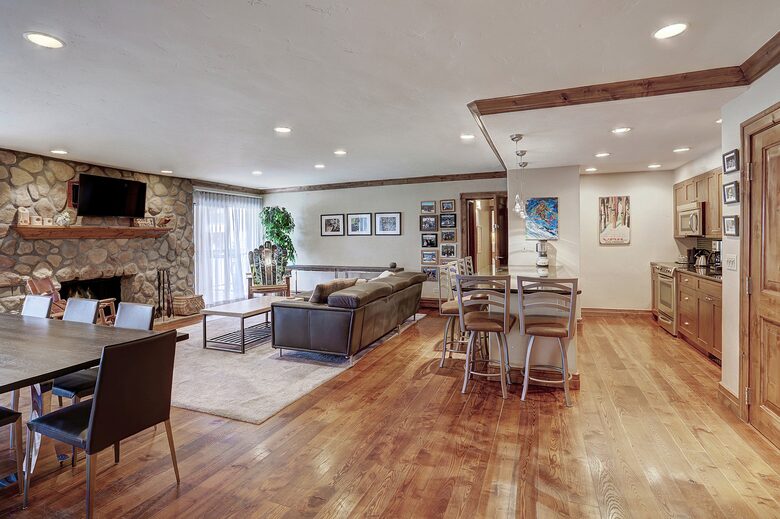 The Hythe Vail - 3 Bedroom Residence - Vail, Colorado
