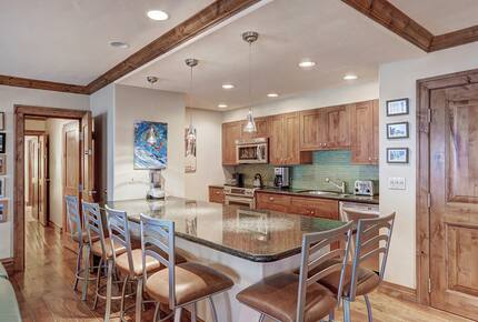 The Hythe Vail - 3 Bedroom Residence - Vail, Colorado