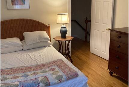 Home Exchange in Jamestown, RI, guest room