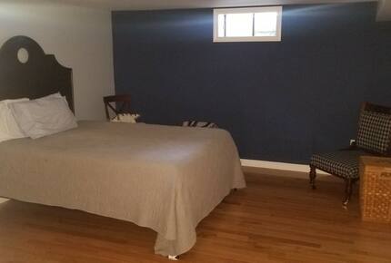 Home Exchange in Jamestown, RI, guest bedroom