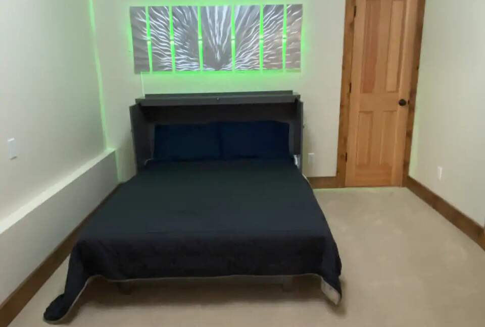 Home Exchange in South Lake Tahoe, CA, guest bedroom