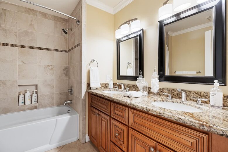 Villa La Quinta at Point Happy - La Quinta, California