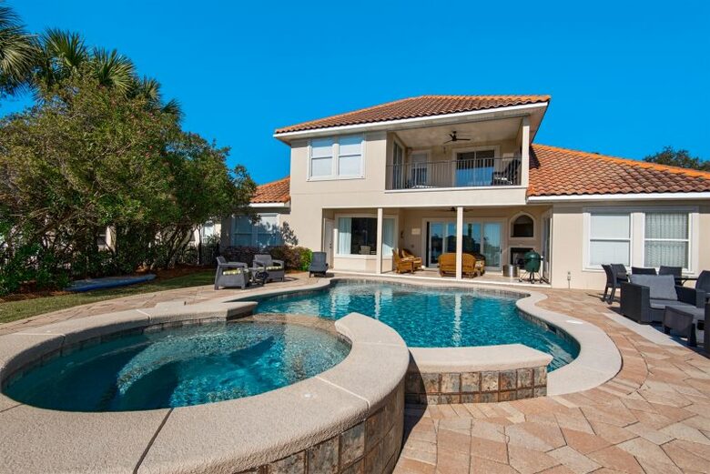 Home Exchange in Destin, FL, lake front property outdoor living