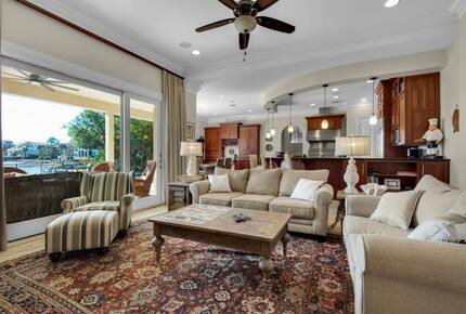 Home Exchange in Destin, FL, lake front property open concept living