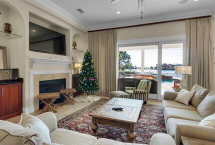Home Exchange in Destin, FL, lake front property, living room views