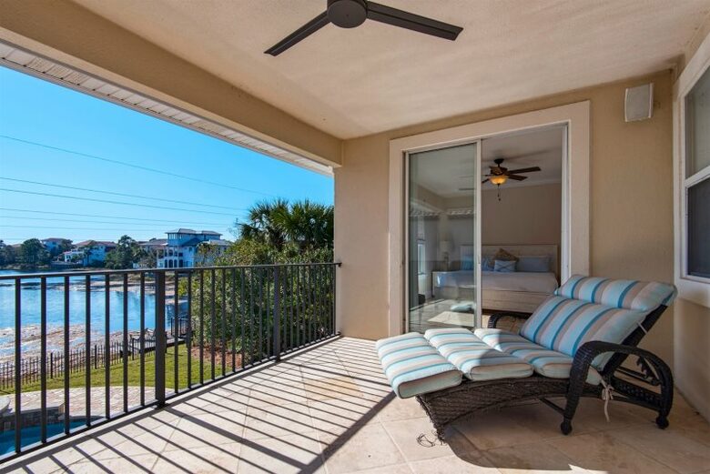 Home Exchange in Destin, FL, lake front property second floor balcony