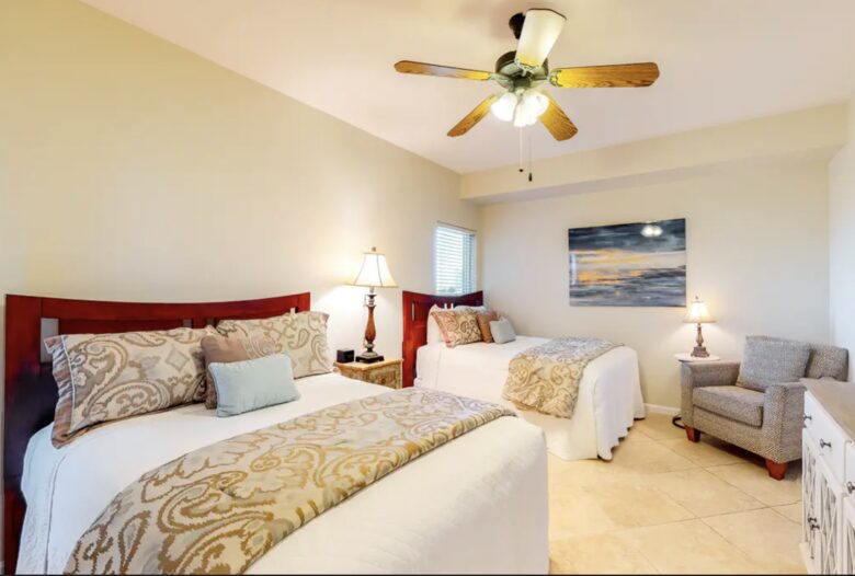 Home Exchange in Miramar Beach, FL, guest queen room