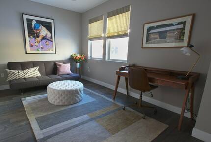 Home Exchange in Denver, CO, living and office space