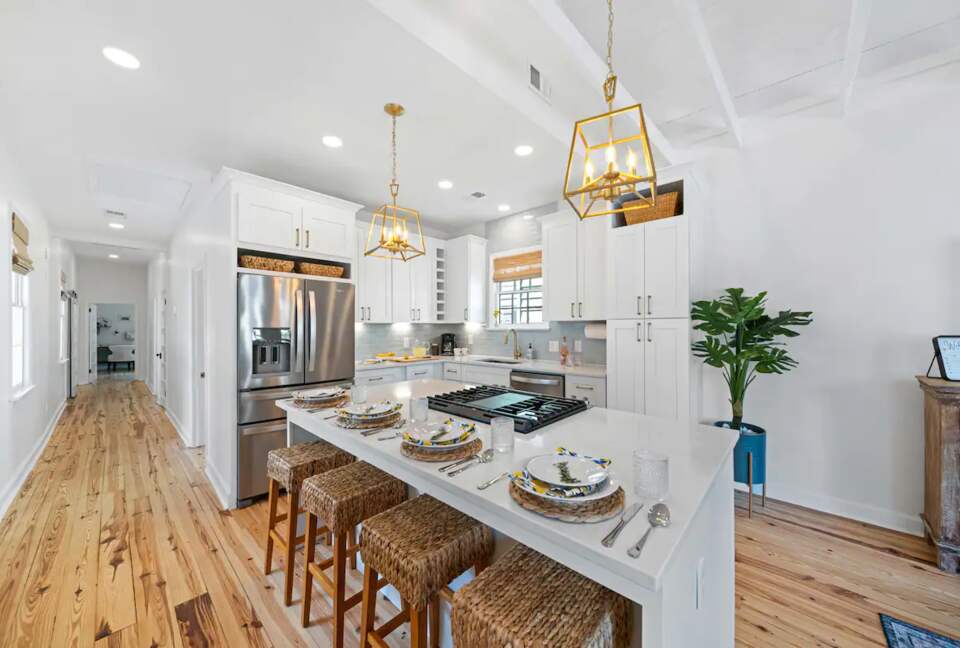 Home Exchange in Charleston, SC, chefs kitchen
