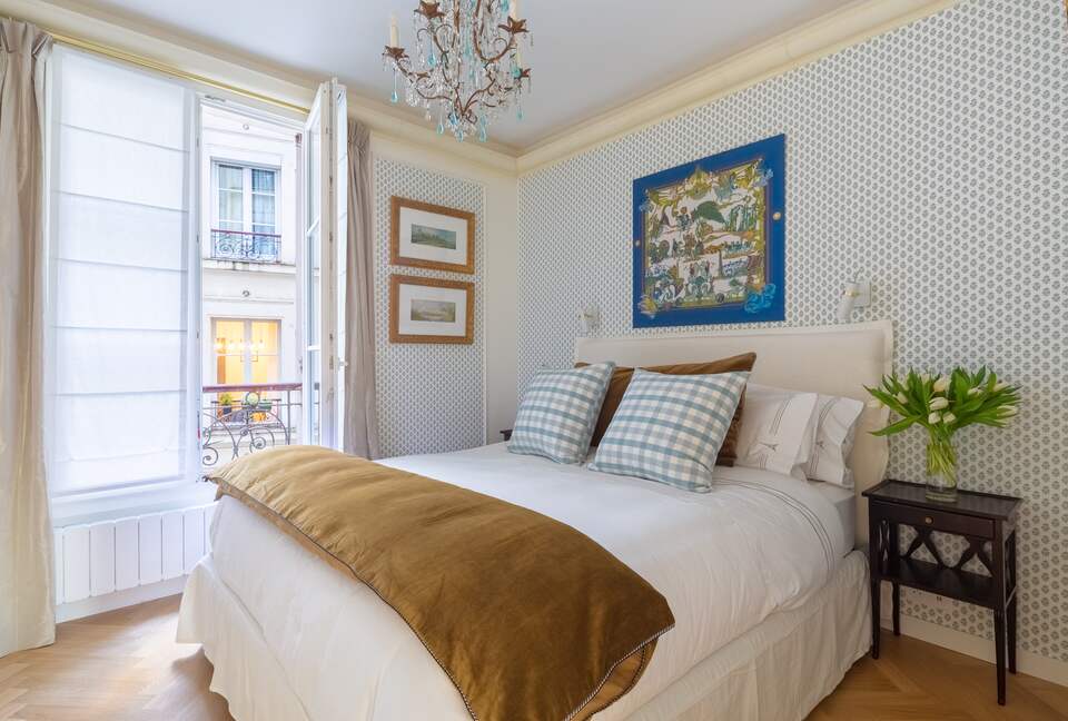 Syrah - Paris, France