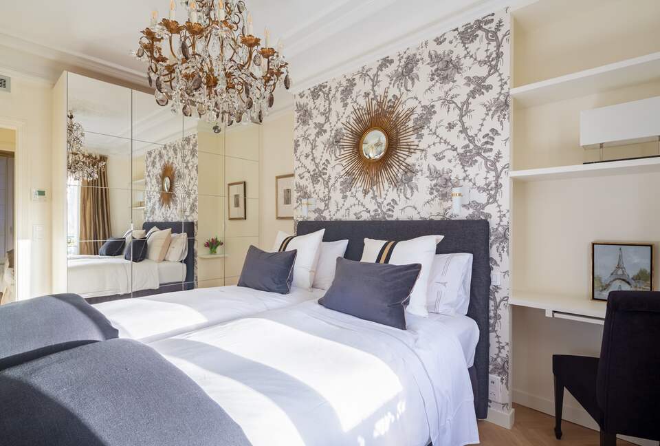 Syrah - Paris, France