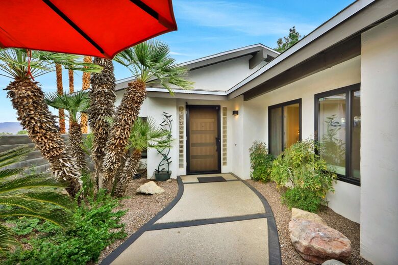 Palm Desert Utopia (near El Paseo) - Palm Desert, California