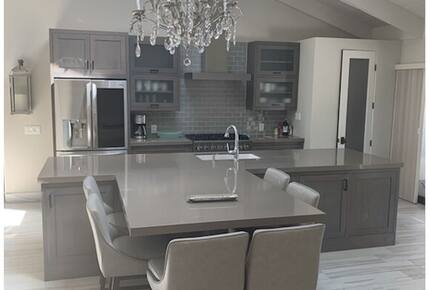 Palm Desert Utopia (near El Paseo) - Palm Desert, California