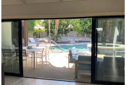 Palm Desert Utopia (near El Paseo) - Palm Desert, California