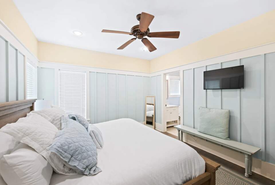 Home Exchange in Santa Rosa Beach, FL, guest suite