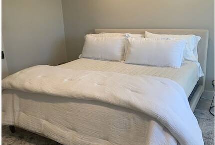 Palm Desert Utopia (near El Paseo) - Palm Desert, California