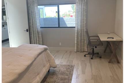 Palm Desert Utopia (near El Paseo) - Palm Desert, California