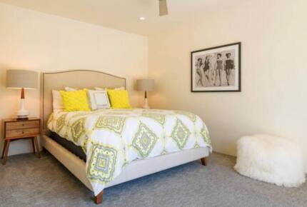 Home Exchange in Palm Springs, CA, guest bedroom with en suite
