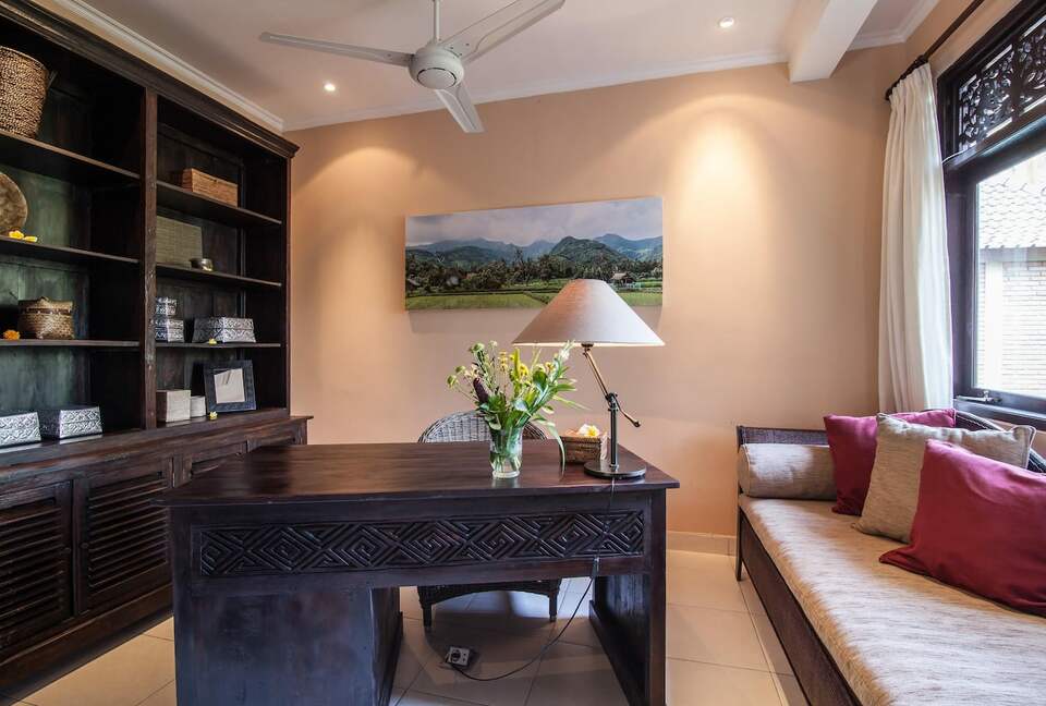 Home exchange in Ubud, Bali, furnished office with desk and couch