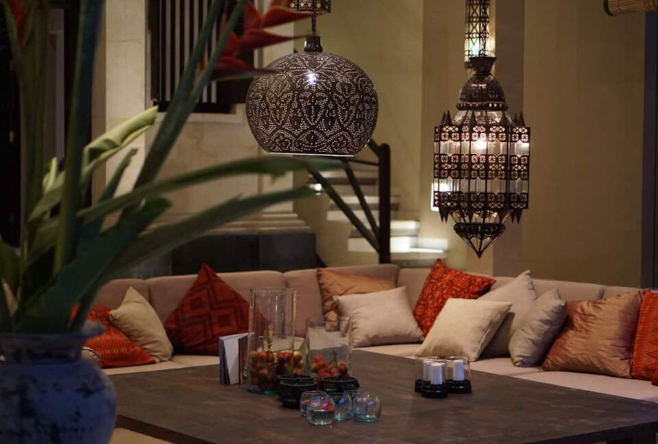 Home exchange in Ubud, Bali, sitting area with exotic lights