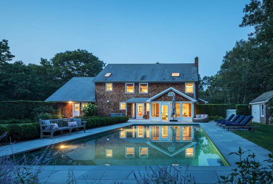 Home Exchange in Sag Harbor, NY, backyard night view