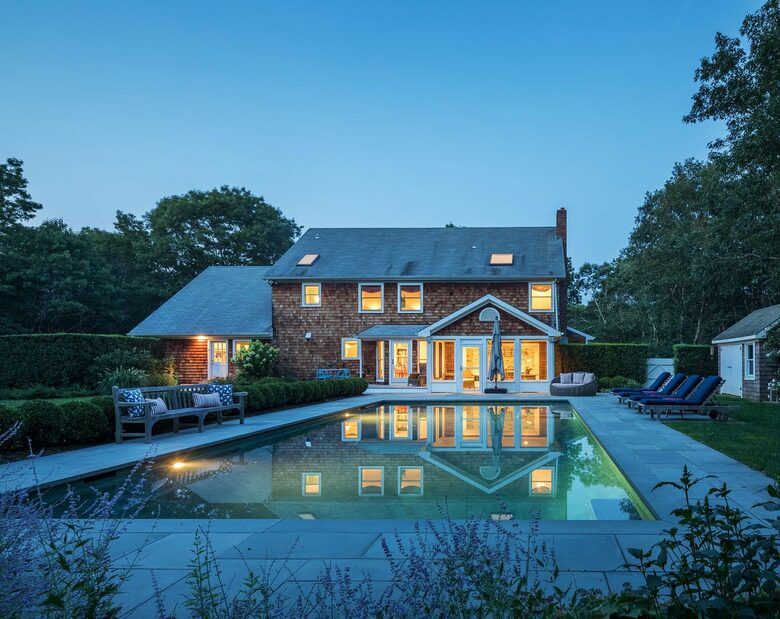 Home Exchange in Sag Harbor, NY, backyard night view