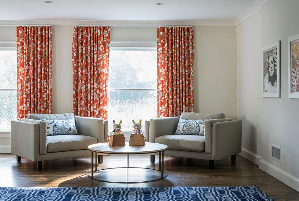 Home Exchange in Sag Harbor, NY, extra seating space in family room