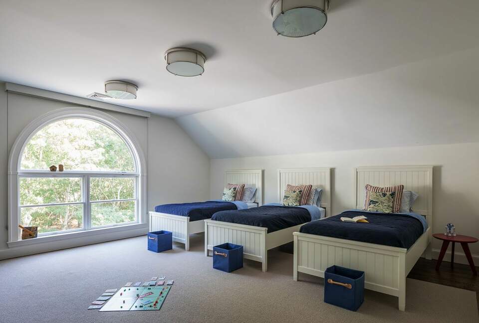 Home Exchange in Sag Harbor, NY, spacious bunk room