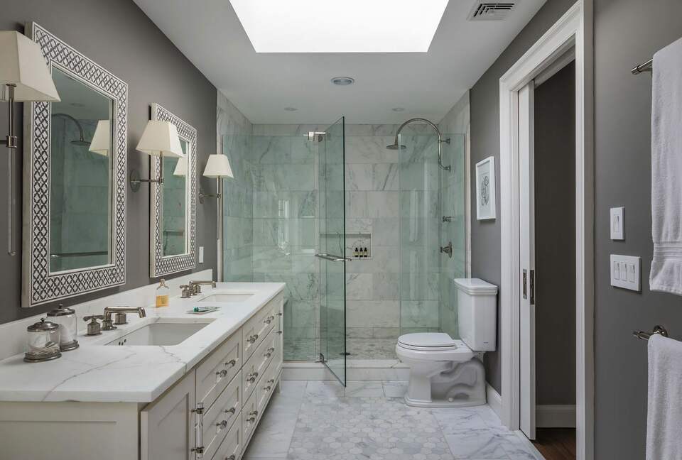 Home Exchange in Sag Harbor, NY, ensuite walk in shower